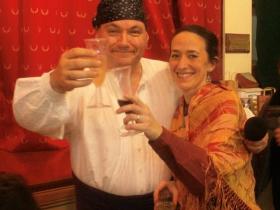 103_anios_brindis