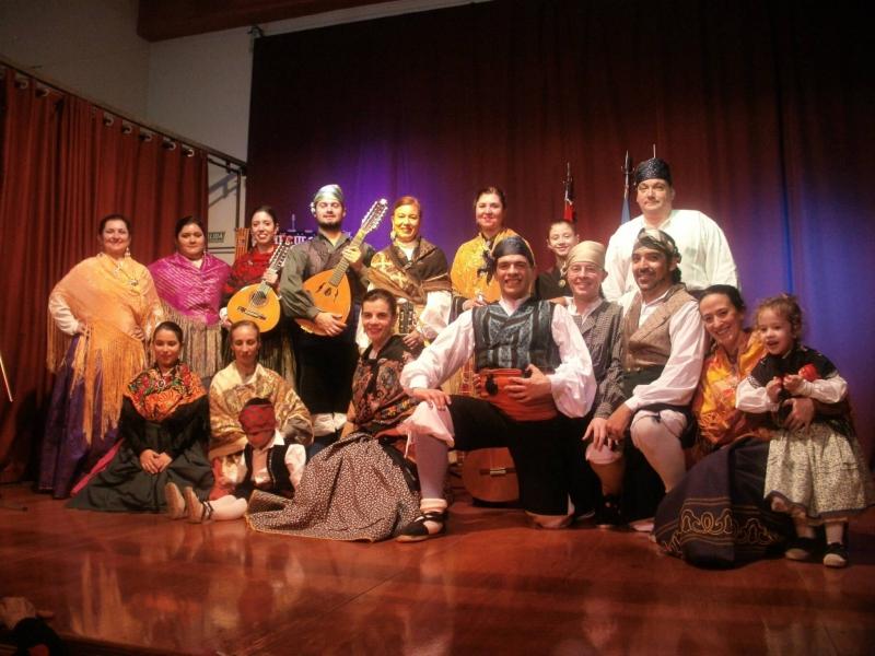 103_anios_grupo-folklorico-escenario2