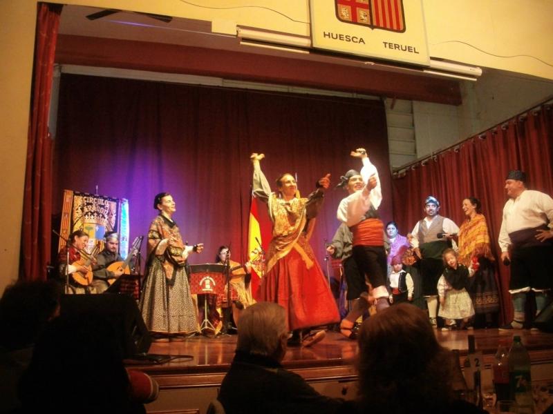 103_anios_grupo-folklorico-bailando-2parejas3