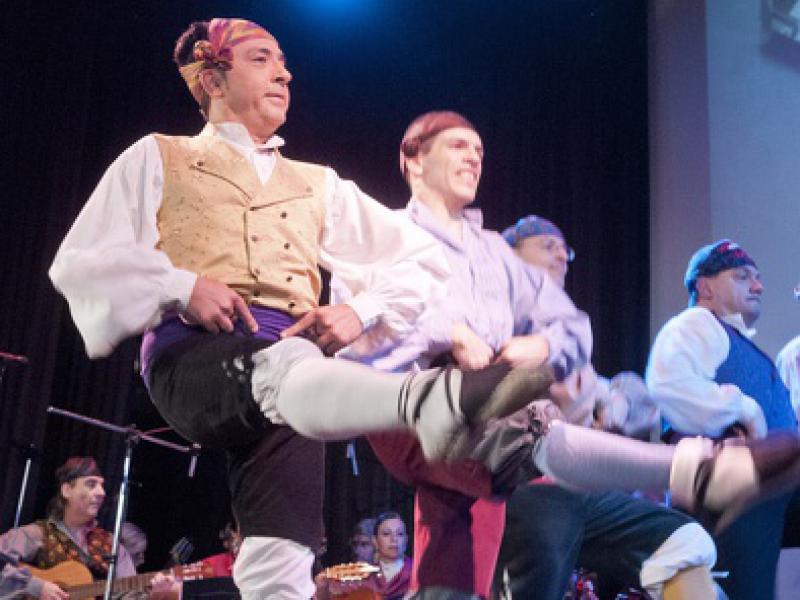 04_grupo-folklorico-hombres