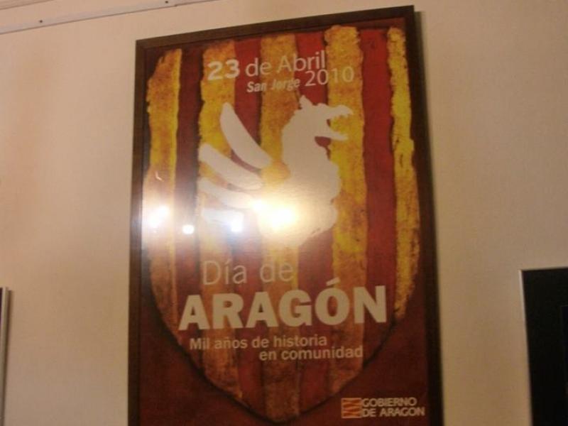 103_anios_afiche-escudo