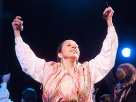 04_grupo-folklorico-mujer