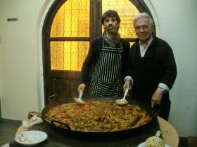 103_anios_paella